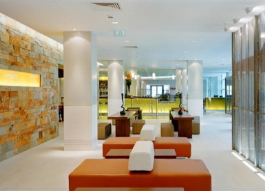 HILTON CANARY WHARF