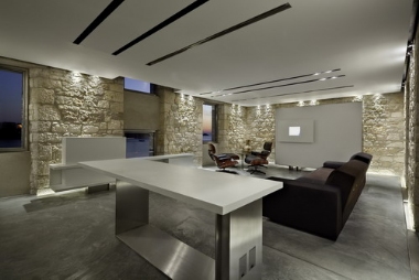 MAISON M