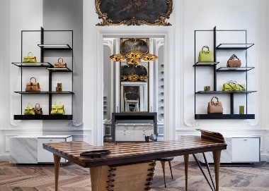DELVAUX LE 27 FLAGSHIP STORE