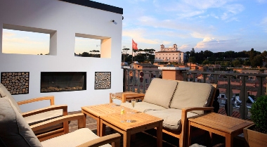 PORTRAIT SUITES