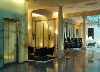 HOTEL MONACO & GRAND CANAL