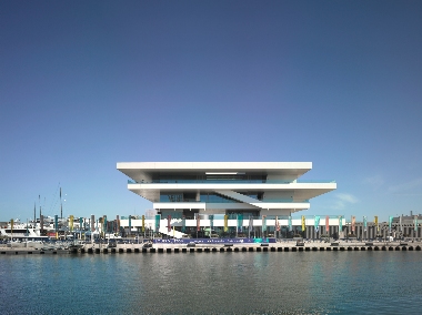 EDIFICIO "VELES E VENTS" PER L'AMERICA'S CUP
