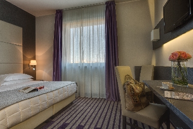 QUALITY HOTEL GREEN VILLAGE
