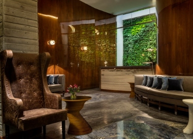 HOTEL HUGO