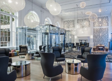 RADISSON BLU WARWICK HOTEL
