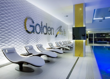 GOLDEN MILE