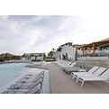 Hard Rock Hotel Ibiza_lettini Victor bordo piscina