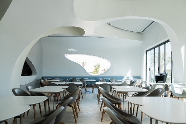 SWITCH RESTAURANT