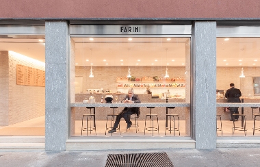 FARINI BAKERY & CAFÉ