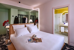 Mama Hotel, Roma