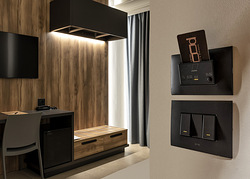 AVE DOMINA-Pro: un sistema avanzato di gestione alberghiera