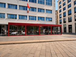 Protezioni e Andrea Castrignano firmano il nuovo dehors permanente di Swiss Corner a Milano
